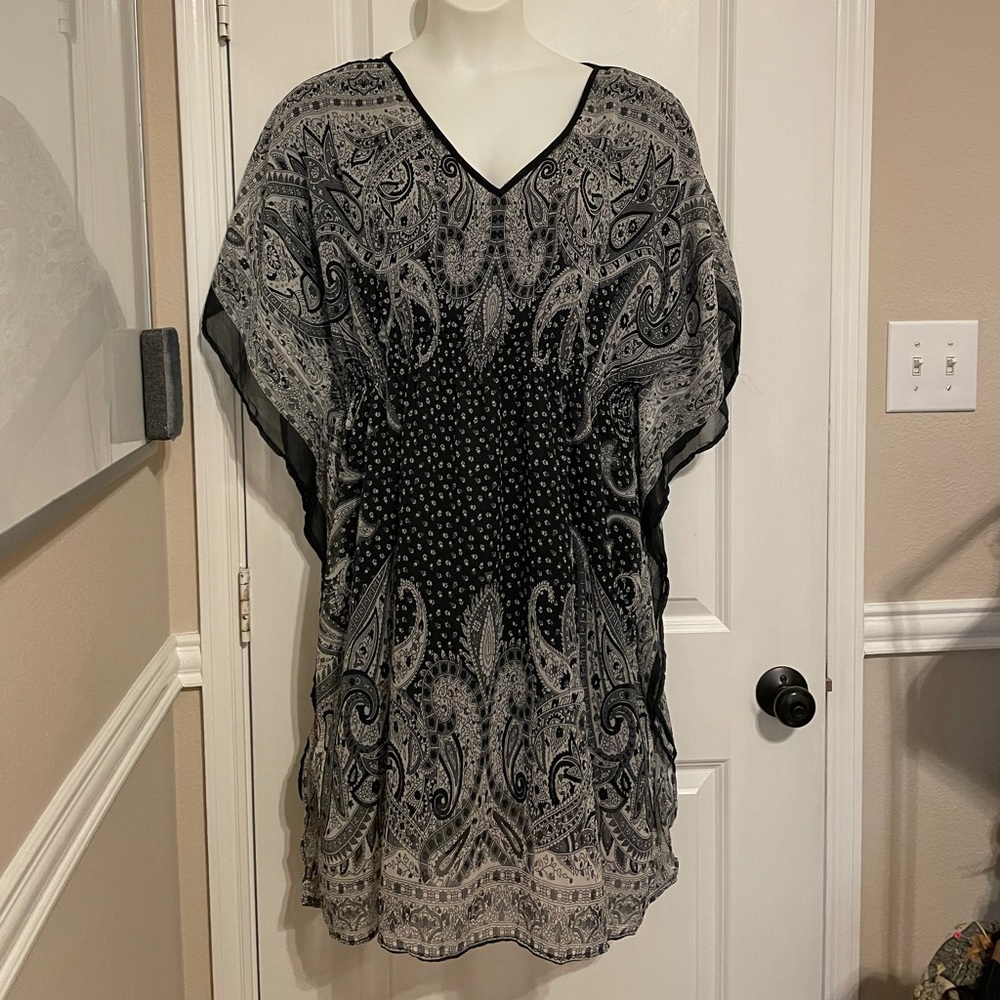 Speed Control Black & White Plus Size Dress